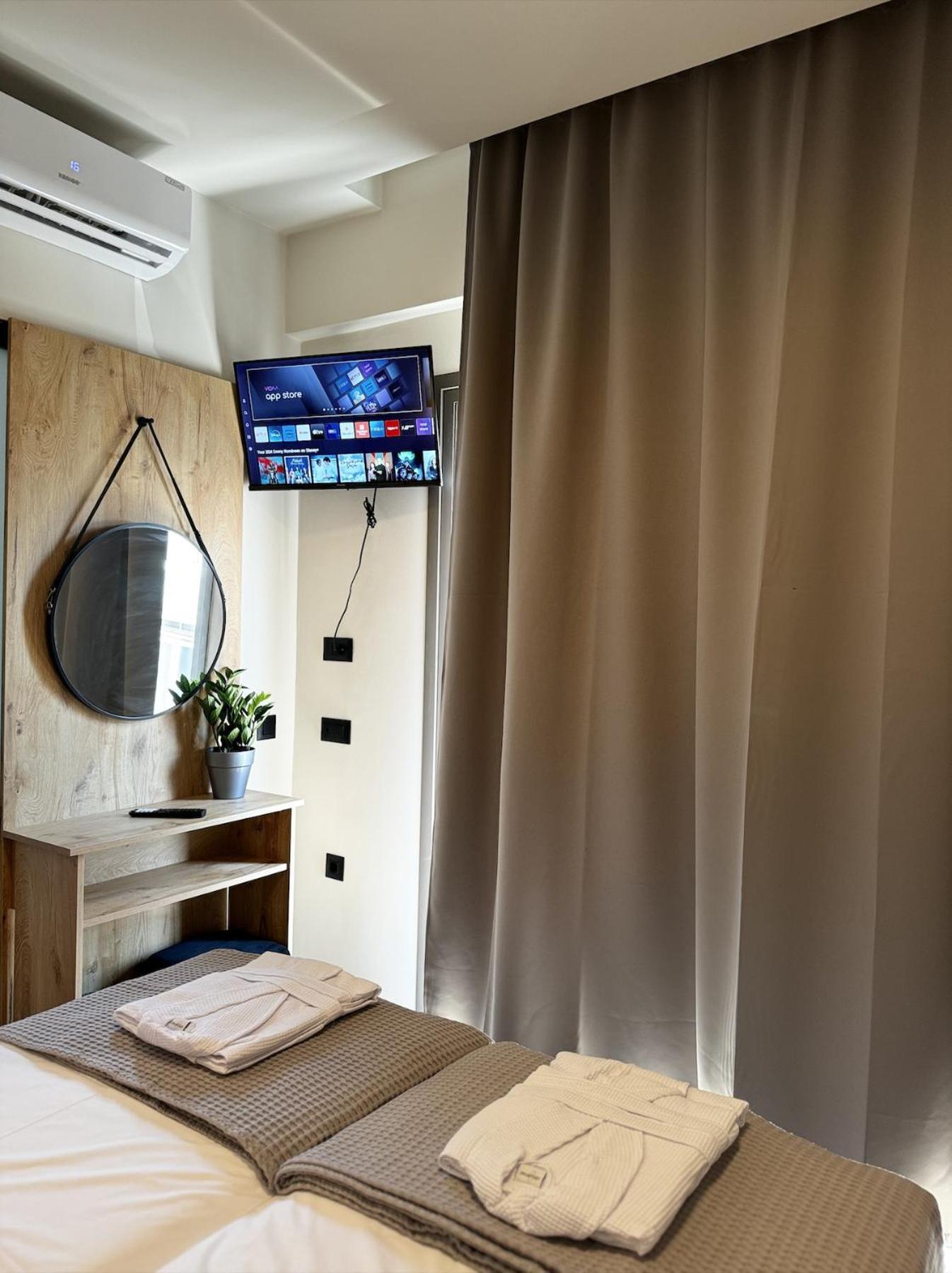 Lunar Hotel Херсониссос Экстерьер фото